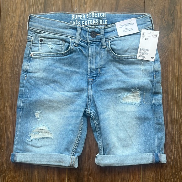 Boys boys H&M distressed denim shorts - Picture 1 of 3